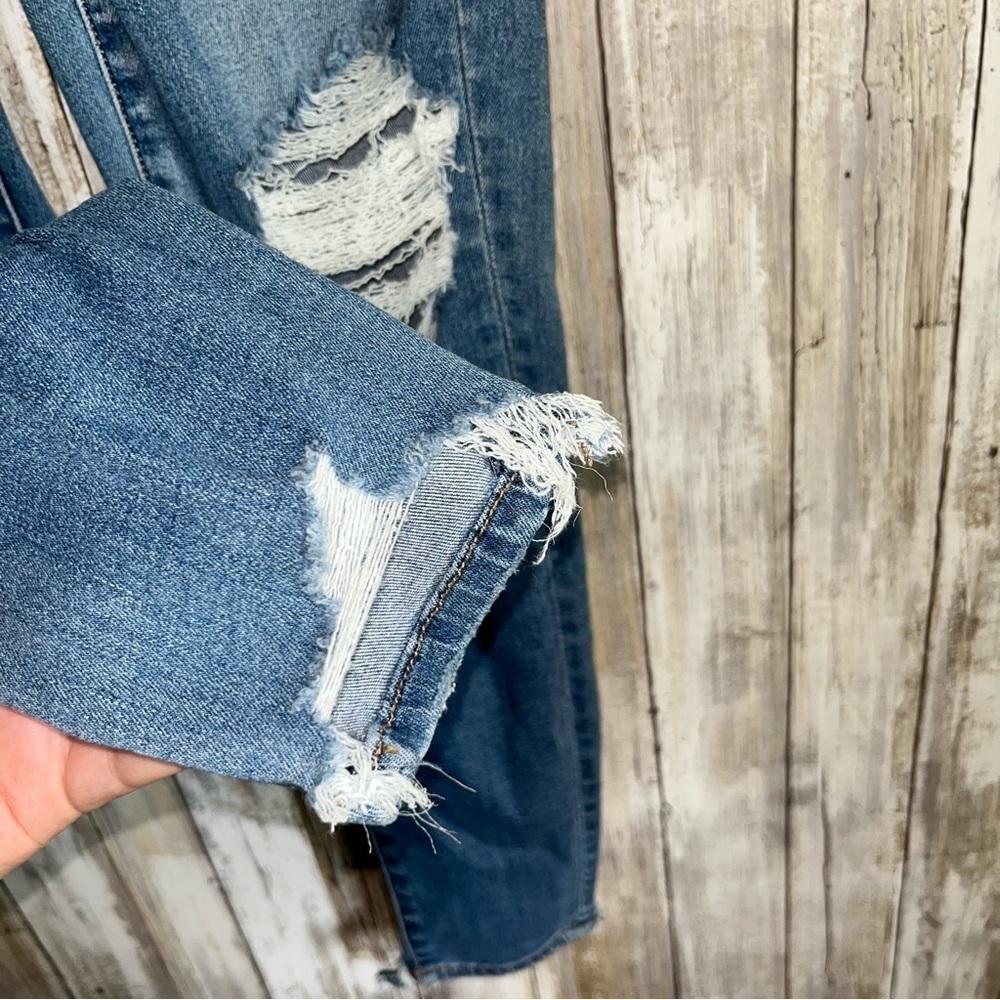 American Eagle Curvy High Rise Distressed Jegging Jeans Short - Picture 5 of 10